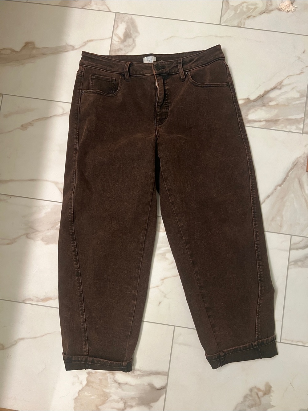 Women’s Time and Tru Black Brown Barrel Jeans